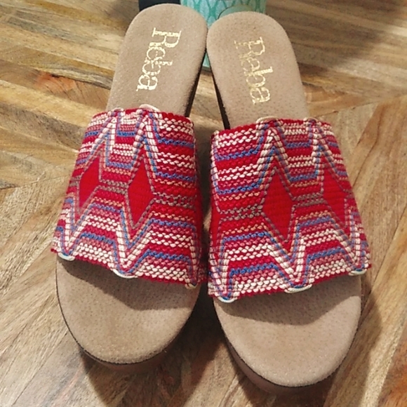 Reba Wedge Heels - Picture 5 of 10